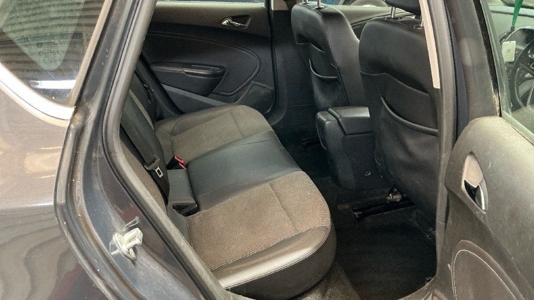 Used Vauxhall Astra 2012 for sale - 77174381: Photo 10