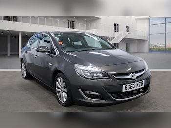 Used Vauxhall Astra 2012 for sale - 77174381: Photo