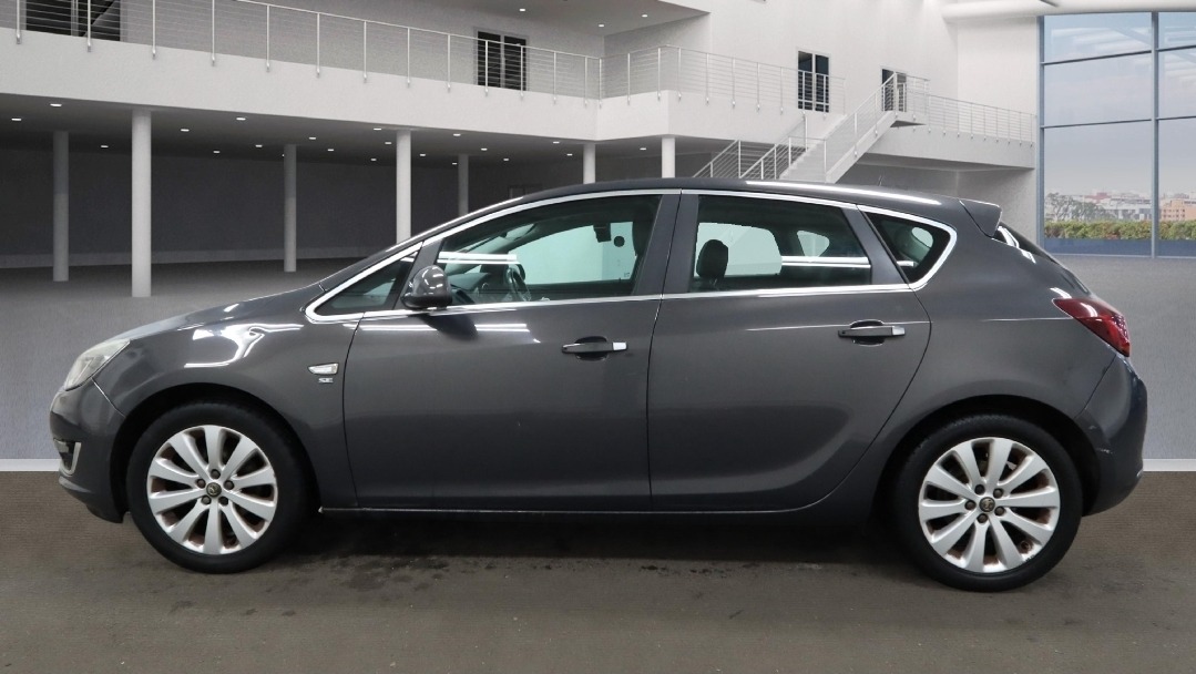 Used Vauxhall Astra 2012 for sale - 77174381: Photo 6