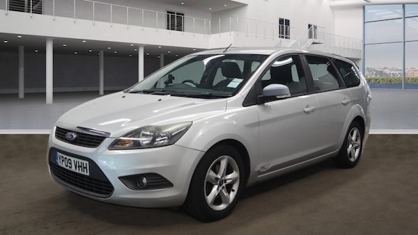 Used Ford Focus 2009 for sale - 76305848: Photo 2
