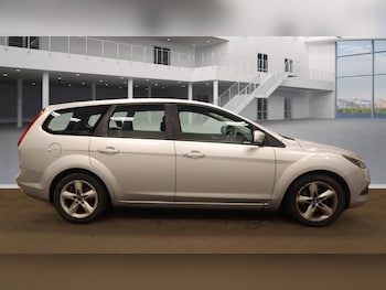 Used Ford Focus 2009 for sale - 76305848: Photo 4