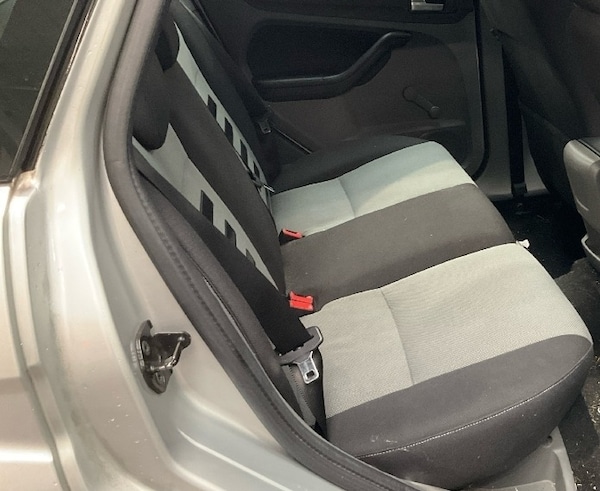 Used Ford Focus 2009 for sale - 76305848: Photo 8