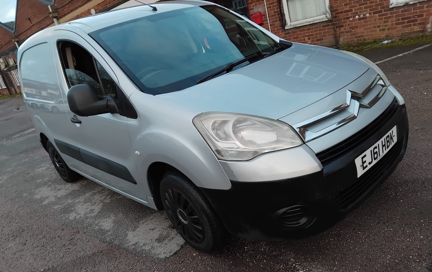 Used Citroen Berlingo 2011 for sale - 77438725: Photo 2