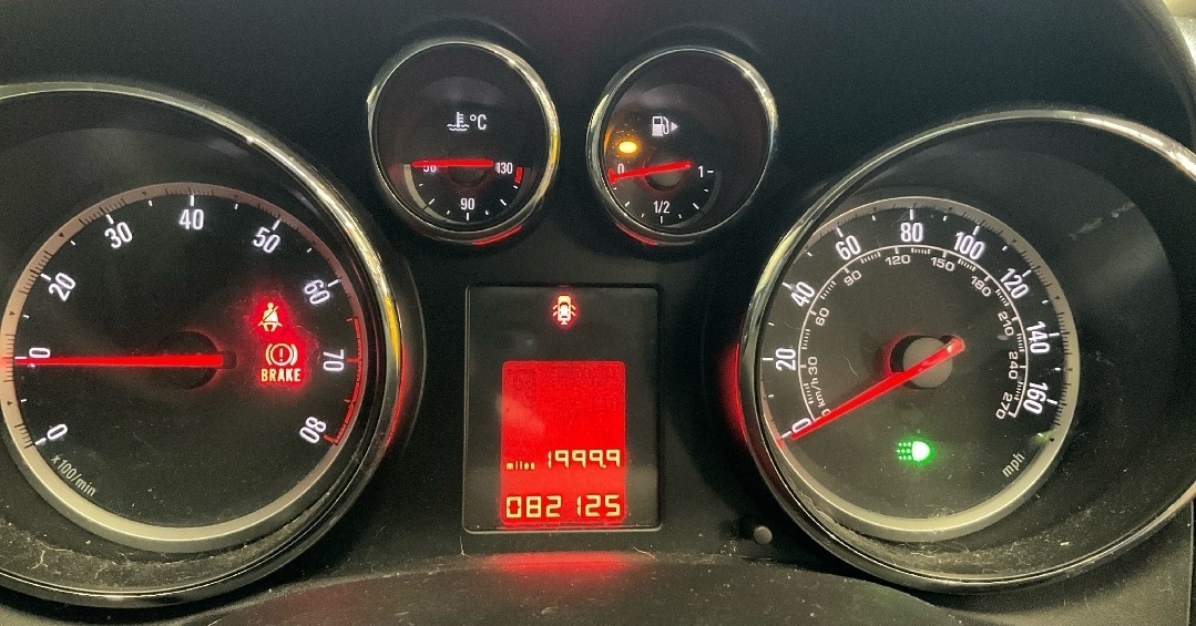 Used Vauxhall Astra 2010 for sale - 77020677: Photo 13