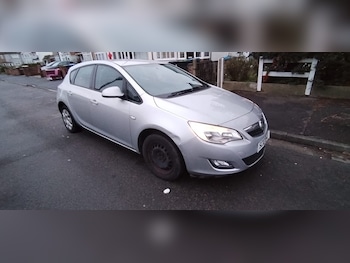 Used Vauxhall Astra 2010 for sale - 77020677: Photo