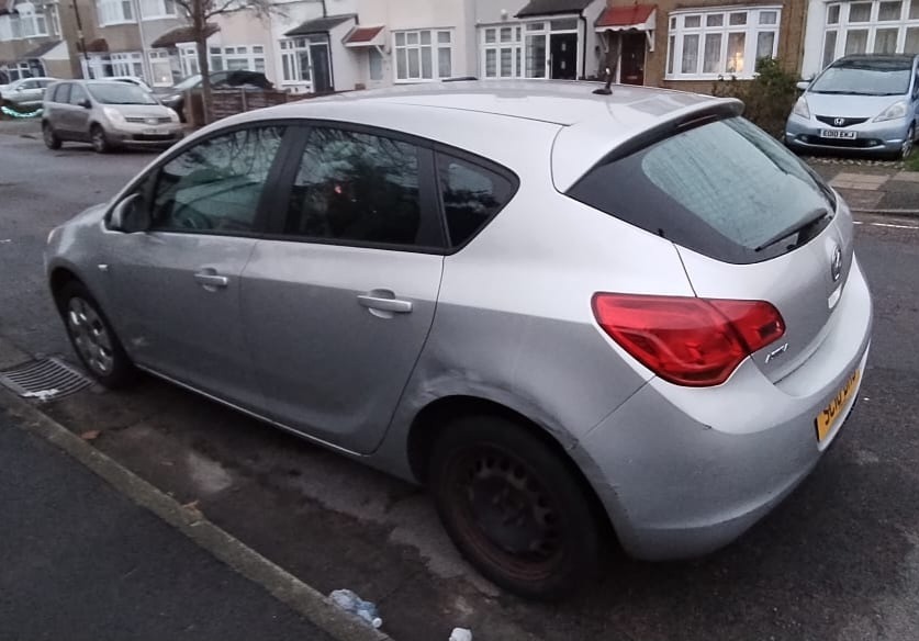 Used Vauxhall Astra 2010 for sale - 77020677: Photo 5