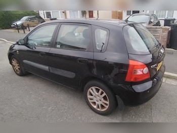 Used Honda Civic 2002 for sale - 76388020: Photo