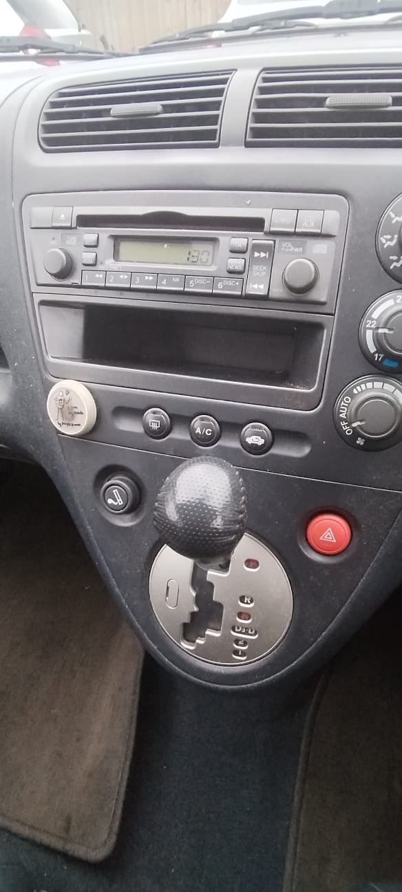 Used Honda Civic 2002 for sale - 76388020: Photo 9