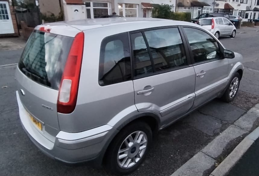Used Ford Fusion 2007 for sale - 76713430: Photo 2