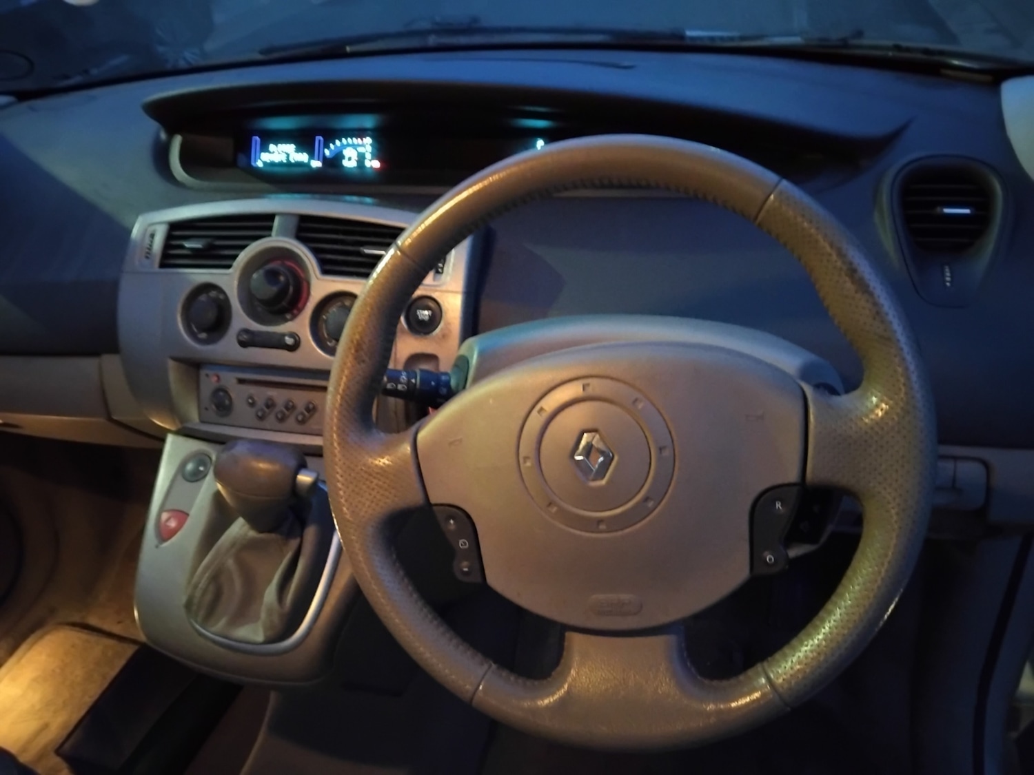 Used Renault Megane 2005 for sale - 77272385: Photo 10