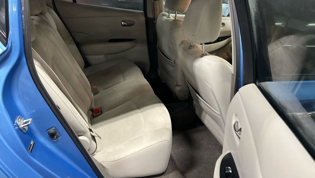 Used Nissan Leaf 2012 for sale - 77584987: Photo 8