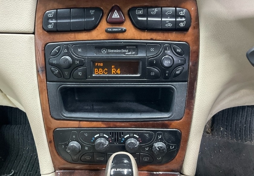 Used Mercedes-Benz CLK 2003 for sale - 77118833: Photo 8