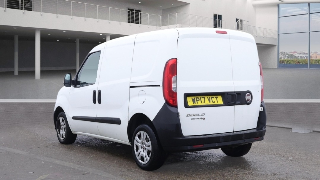 Used Fiat Doblo 2017 for sale - 76980663: Photo 3