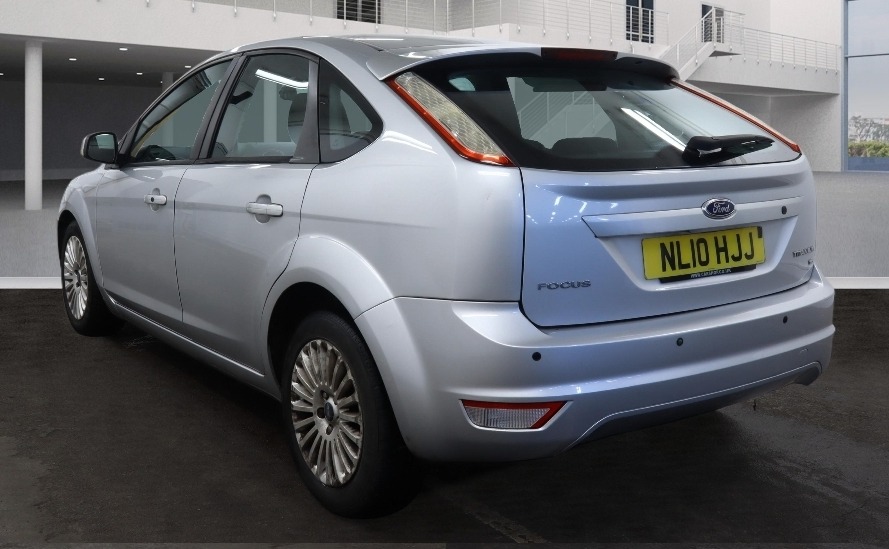 Used Ford Focus 2010 for sale - 77386195: Photo 3