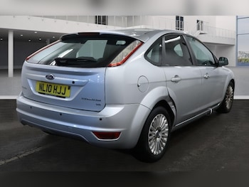 Used Ford Focus 2010 for sale - 77386195: Photo