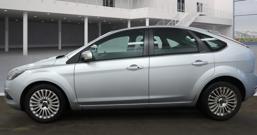 Used Ford Focus 2010 for sale - 77386195: Photo 6