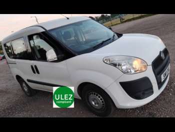 2011 (11) - 1.4 16V Active 5dr