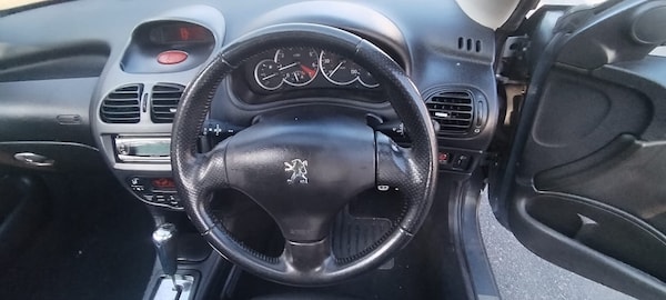 Used Peugeot 206 2005 for sale - 76244634: Photo 13