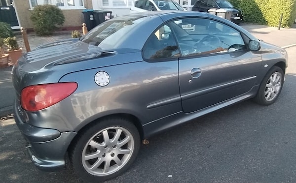 Used Peugeot 206 2005 for sale - 76244634: Photo 2