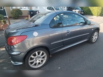 Used Peugeot 206 2005 for sale - 76244634: Photo 2