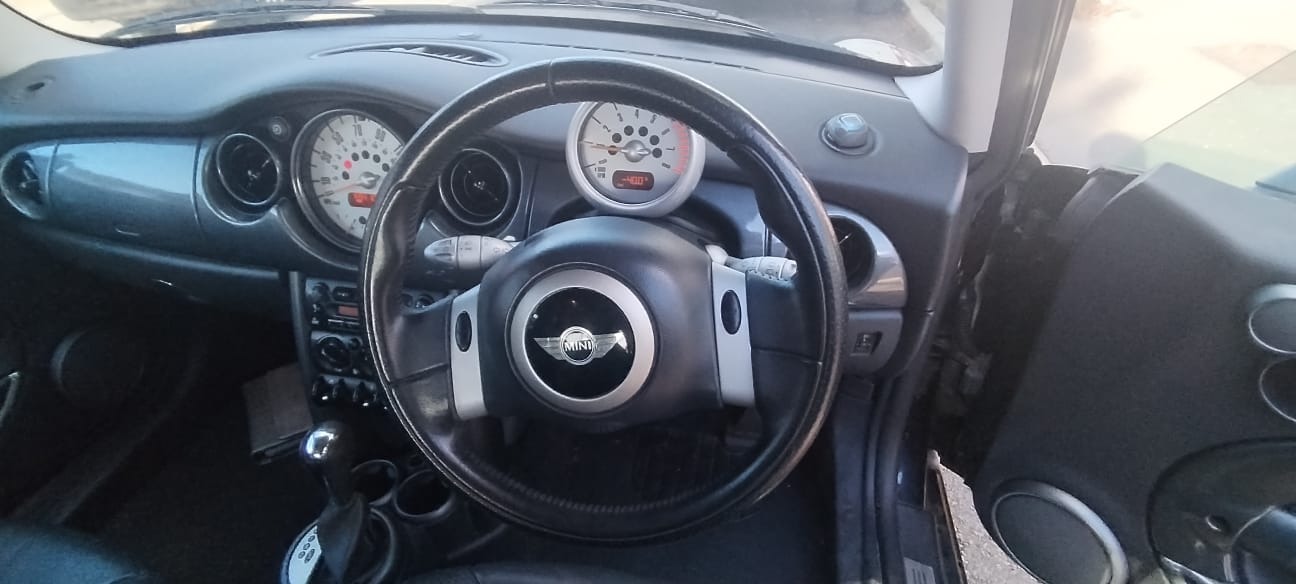 Used MINI Hatch 2003 for sale - 76365110: Photo 7