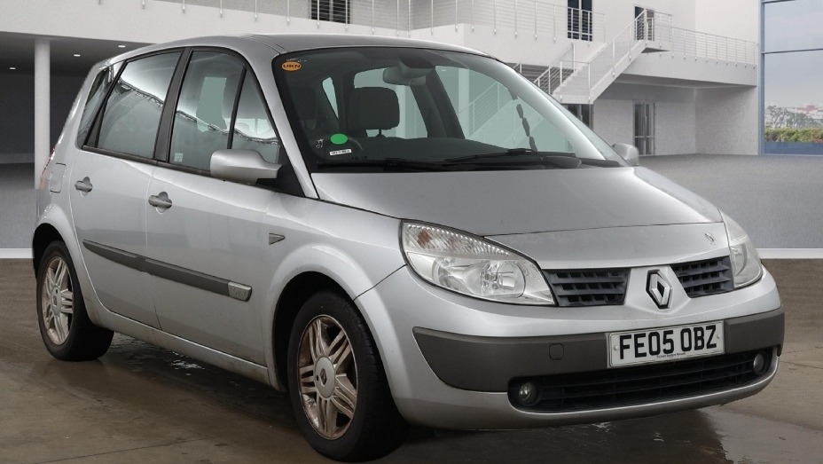 Used Renault Megane 2005 for sale - 77142915: Photo 2