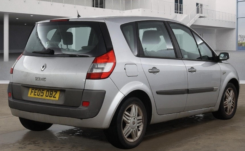 Used Renault Megane 2005 for sale - 77142915: Photo 5