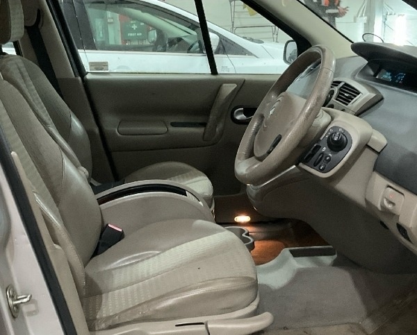 Used Renault Megane 2005 for sale - 77142915: Photo 9