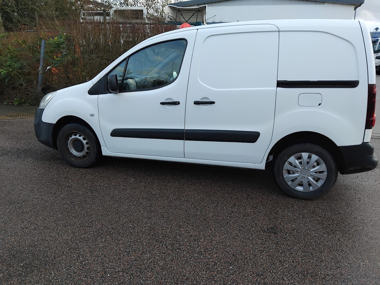 Used Peugeot Partner 2016 for sale - 77629252: Photo 11