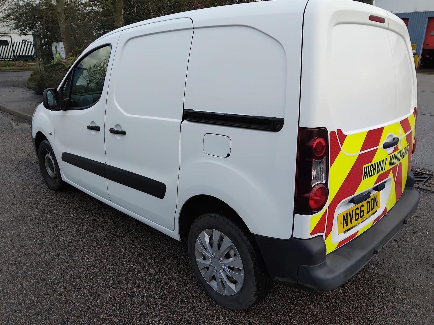 Used Peugeot Partner 2016 for sale - 77629252: Photo 14