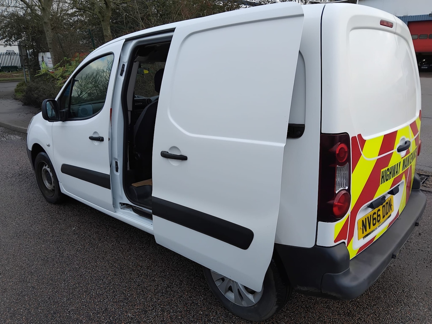 Used Peugeot Partner 2016 for sale - 77629252: Photo 15