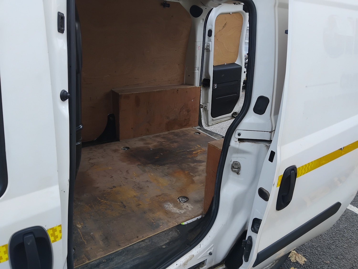Used Vauxhall Combo 2017 for sale - 76834708: Photo 16