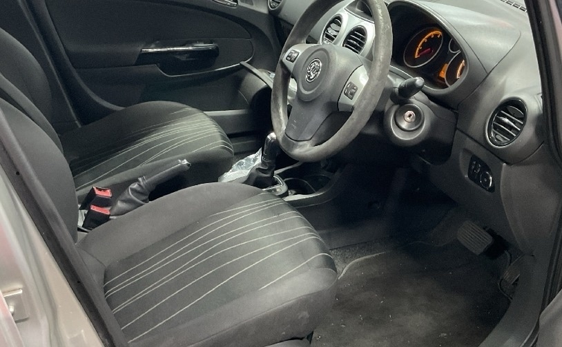 Used Vauxhall Corsa 2010 for sale - 77049357: Photo 10