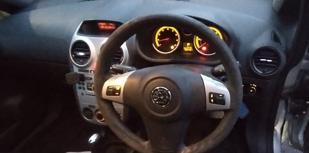 Used Vauxhall Corsa 2010 for sale - 77049357: Photo 8