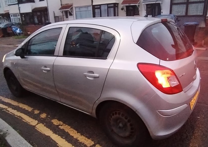 Used Vauxhall Corsa 2010 for sale - 77049357: Photo 9