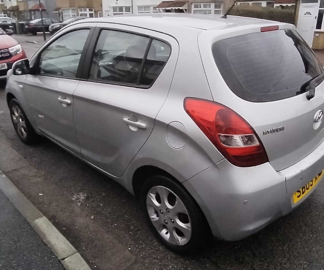 Used Hyundai i20 2009 for sale - 77636327: Photo 3