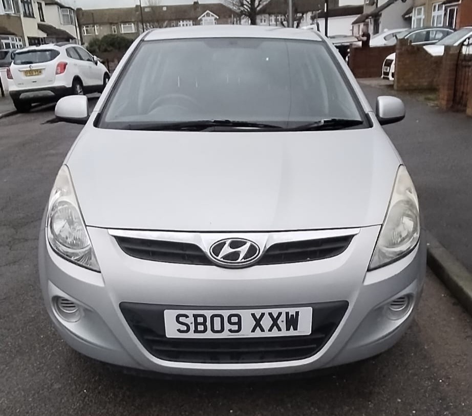 Used Hyundai i20 2009 for sale - 77636327: Photo 5