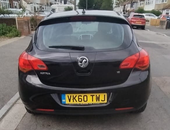 Used Vauxhall Astra 2010 for sale - 76258070: Photo 4