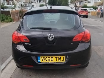 Used Vauxhall Astra 2010 for sale - 76258070: Photo 4