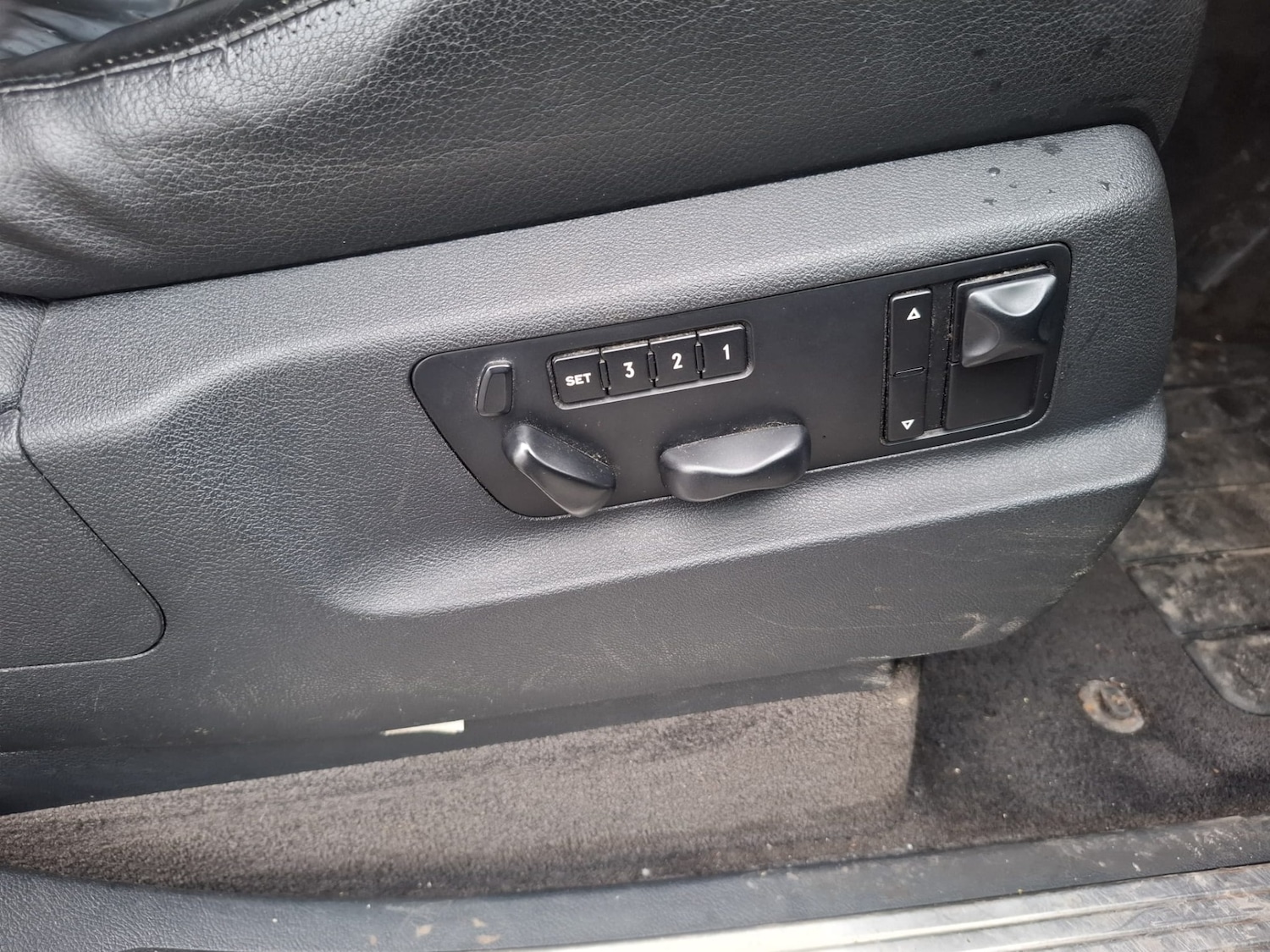 Used Porsche Cayenne 2004 for sale - 78071695: Photo 15