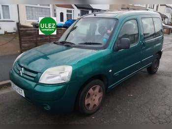 2003 (53) - 1.6i 16V Desire 5dr