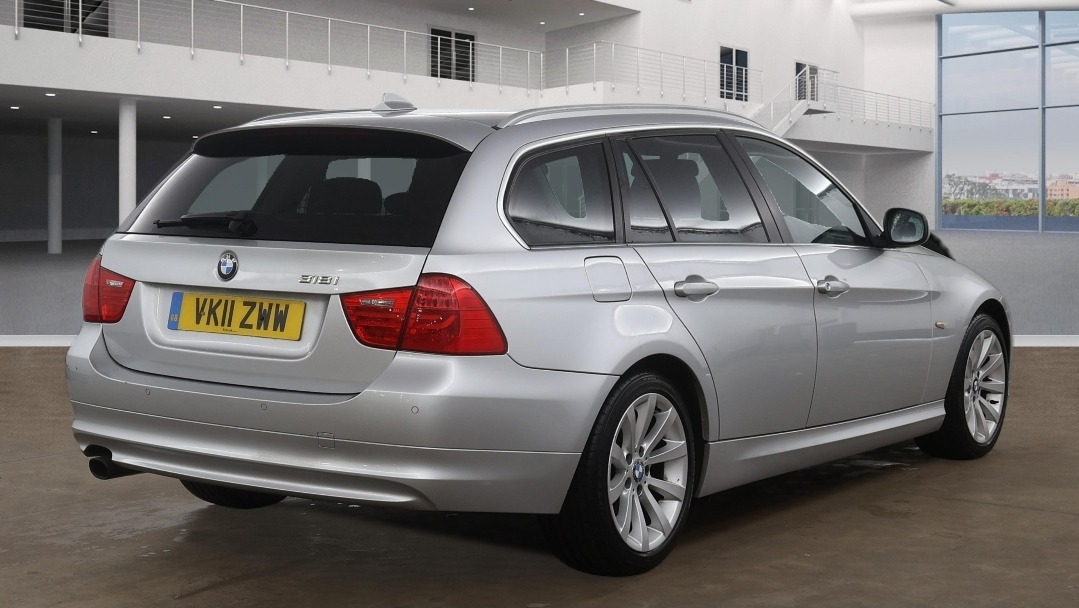 Used BMW 3 Series 2011 for sale - 77707990: Photo 4