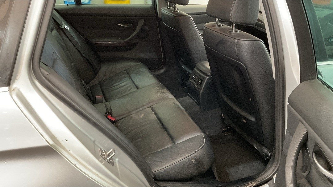 Used BMW 3 Series 2011 for sale - 77707990: Photo 8