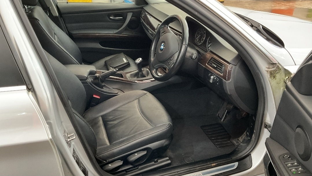 Used BMW 3 Series 2011 for sale - 77707990: Photo 9