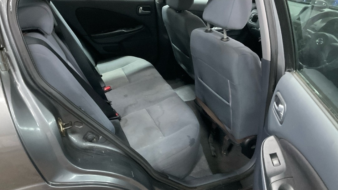 Used Nissan Almera 2004 for sale - 77264656: Photo 11