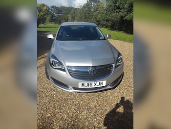 Used Vauxhall Insignia 2016 for sale - 75446913: Photo 2