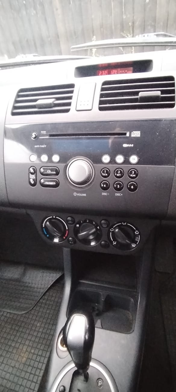 Used Suzuki Swift 2006 for sale - 76299518: Photo 10