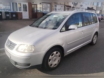 Used Volkswagen Touran 2004 for sale - 76440044: Photo