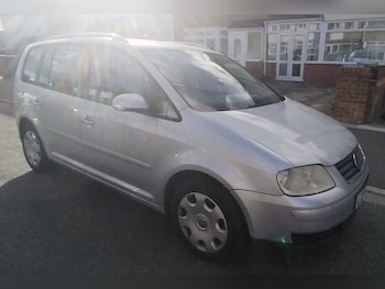 Used Volkswagen Touran 2004 for sale - 76440044: Photo