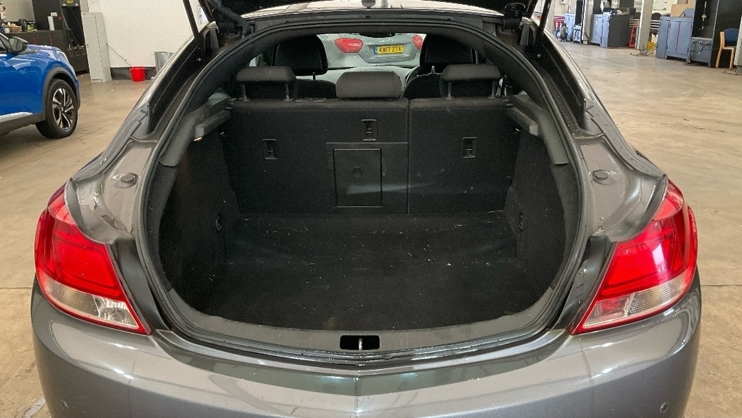 Used Vauxhall Insignia 2010 for sale - 78042174: Photo 7